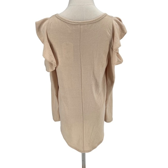 NWT Love Riche Beige Cold Shoulder Ruffled Long Sleeve Blouse Size Small Women’s - Picture 3 of 7